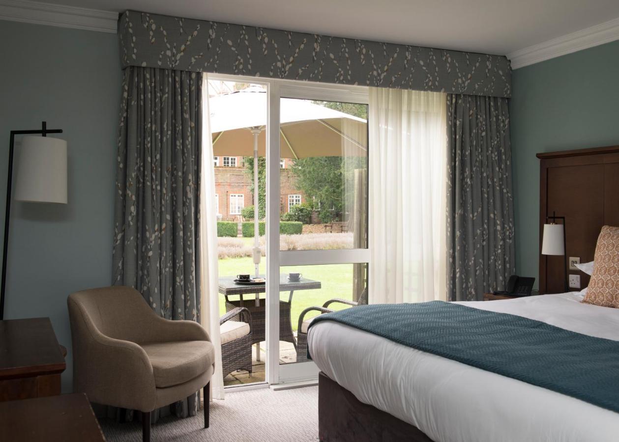 Bush Farnham Hotel