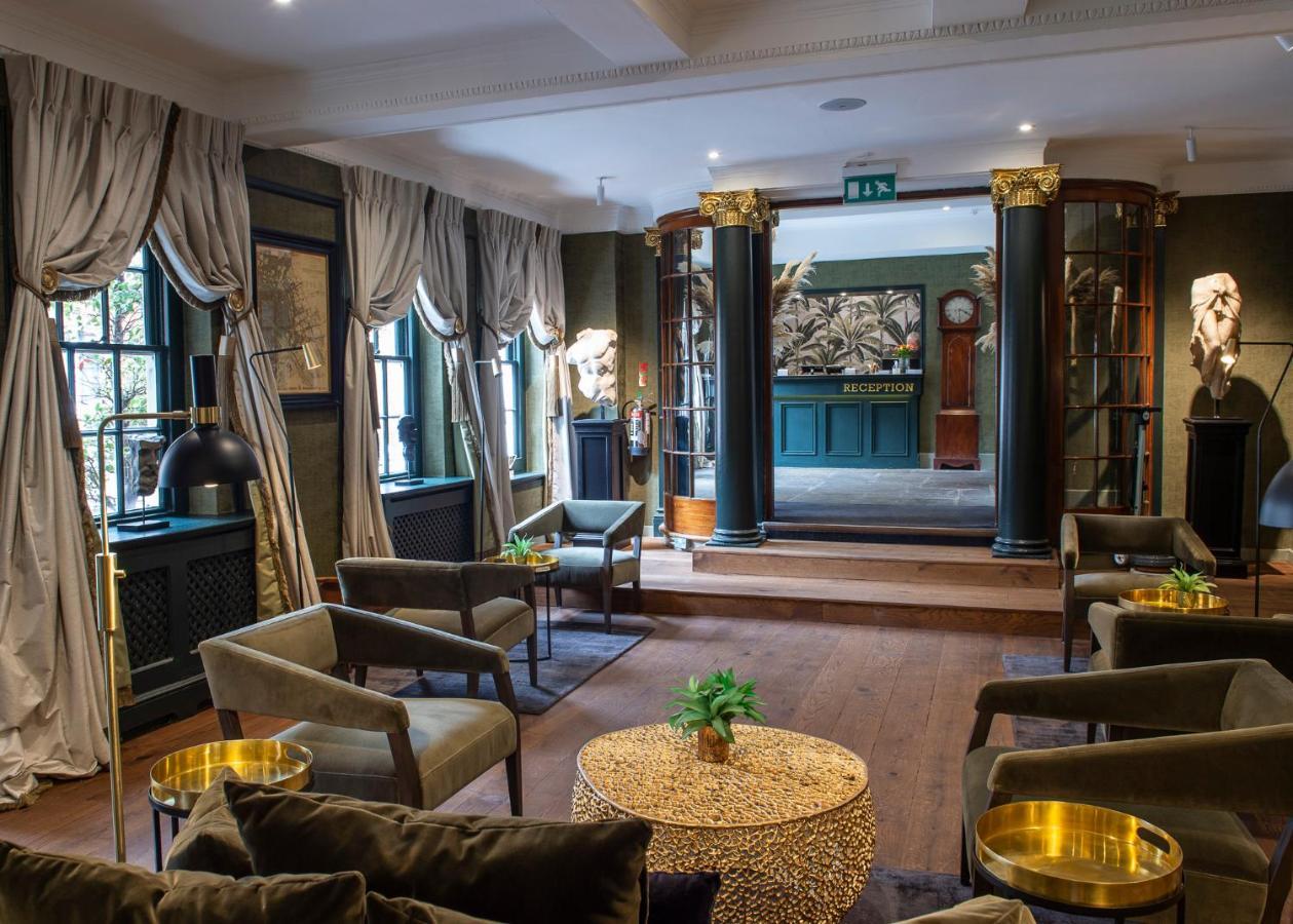 Bush Farnham Hotel