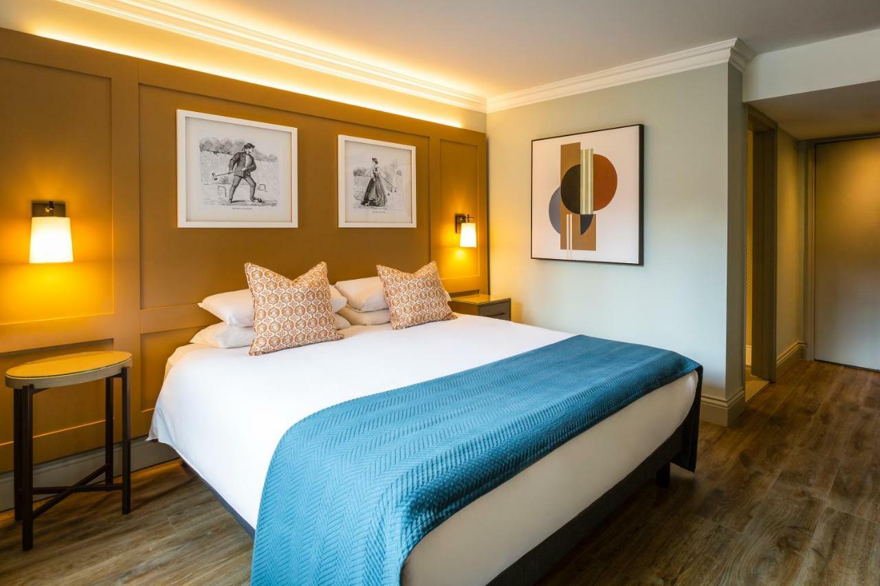 Hotel Bush Farnham 4*